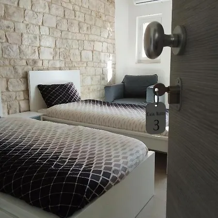 Guest house Casa Alecci 1820 3*