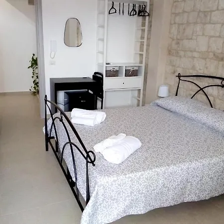 Guest house Casa Alecci 1820 3*