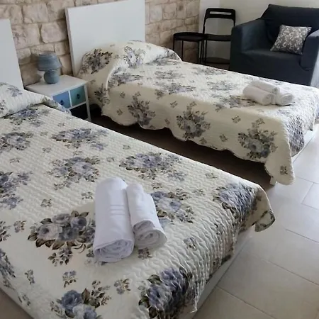 Casa Alecci 1820 Vendégház 4*